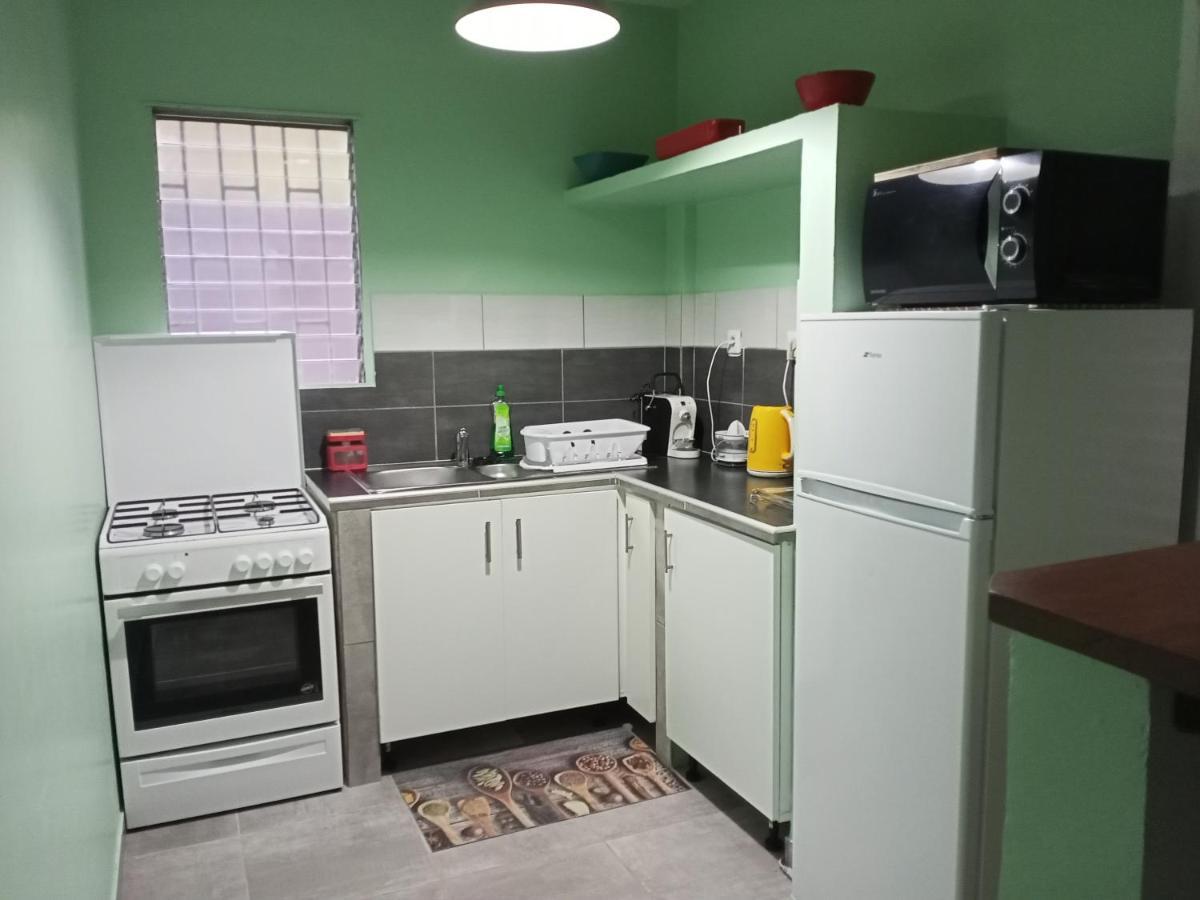 Paradis Cache - Confort Terrasse - Kybo Karaib Location - Pkg - Mtgne Sainte-Marie Ngoại thất bức ảnh